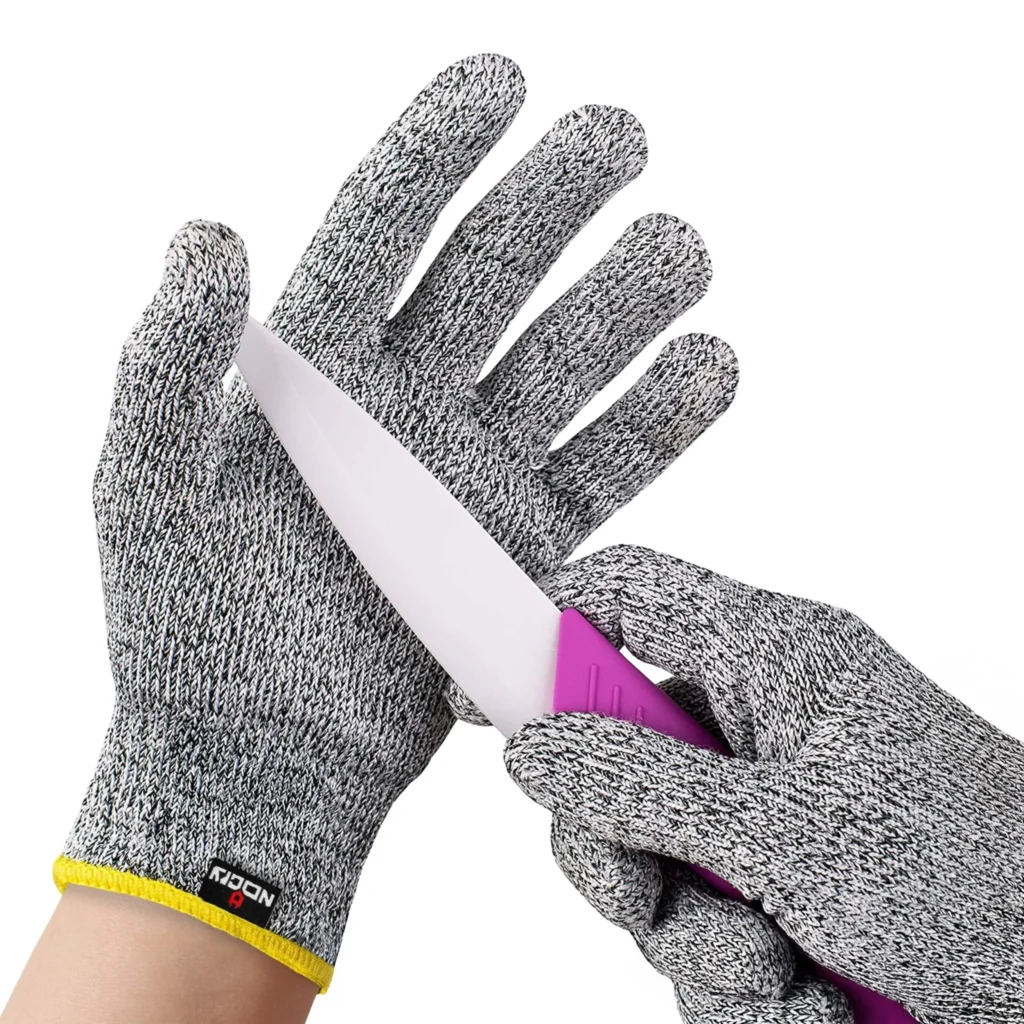 cut resistant gloves